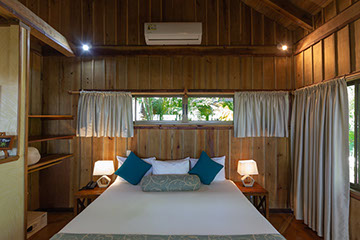 OCEANFRONT BUNGALOW KING BEDROOM PRANAMAR SANTA TERESA COSTA RICA